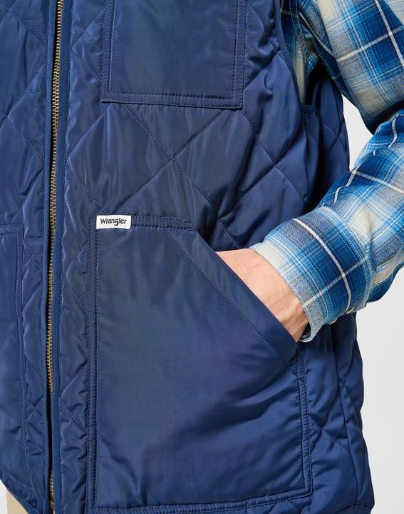 Actual product image Wrangler Elevated Vest quilted jacket (L)