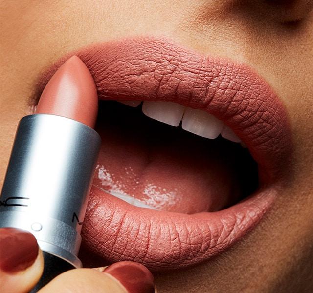 Produktbild MAC Cosmetics Lipstick (Yash)