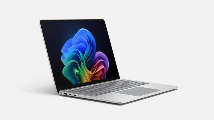Actual product image Microsoft Surface Laptop 7th Edition (Intel) for business - Copilot+ PC (13.80", Intel Core Ultra 7 266V, 16 GB, 512 GB, DE)