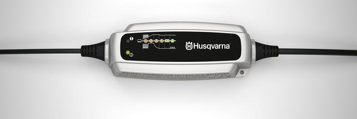 Image du produit Husqvarna Batterieladegerät BC 0.8, 12V (12V, 12 A)