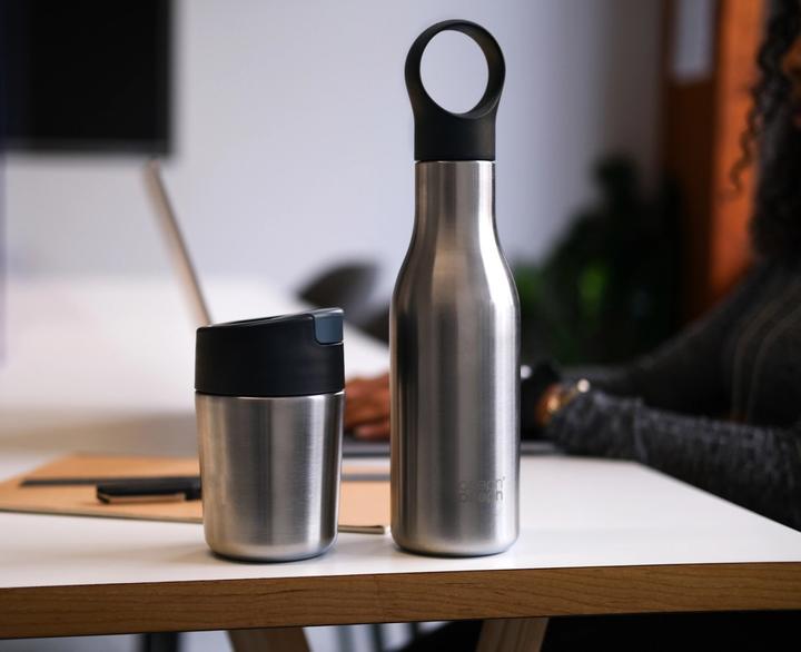 Produktbild Joseph Joseph Geschenkset Refill Reuse Repeat, Travel Mug und Flasche (0.50 l)