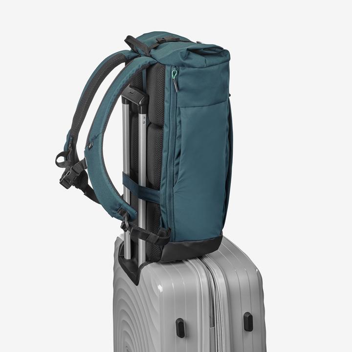 Produktbild Quechua Wanderrucksack Rolltop - NH500 Escape 23 l dunkelgrün (23 l)