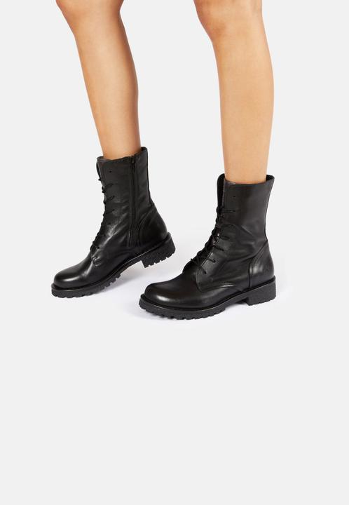 Actual product image Felmini CASTER B501, the timeless lace-up boot from, is characterised by an elegant combination of a (38)