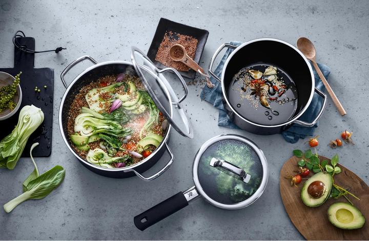 Produktbild WMF Kochtopf Set (20 cm, Pfannenset + Topfset, Stahl, Eisen)