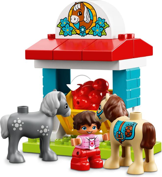 Actual product image LEGO DUPLO horse stable (10868)