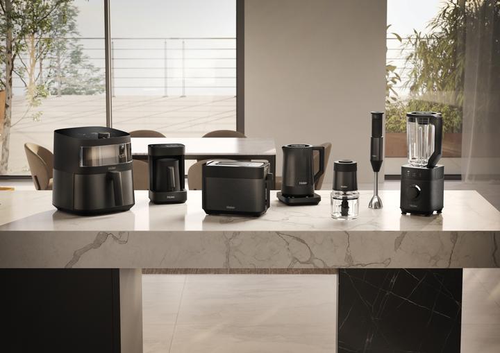 Immagine prodotto Haier Friggitrice ad aria I-Master Serie 5 Nero, Capacità 7 L, Range di temperatura 40°-200°, 9 in 1, Acce