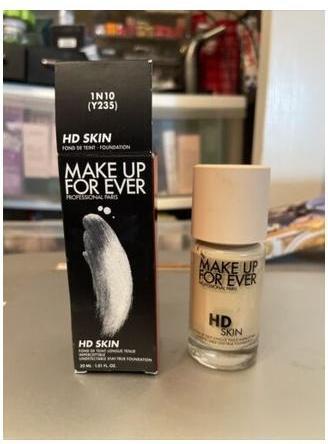 Produktbild Make Up For Ever HD Skin Undetectable Stay-True Foundation (1N10 Ivory)