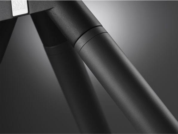 Immagine prodotto One for All Full Metal Tripod WM7461 (Universale, 65", 30 kg)