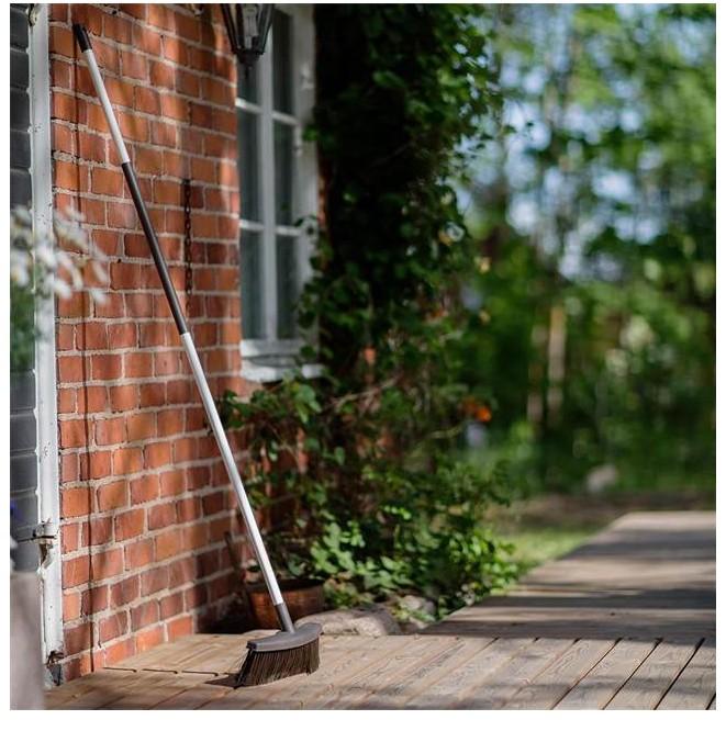 Image du produit Fiskars 1025927 Balai Outdoor (1 pcs)