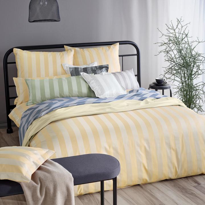 Actual product image Curt Bauer Damask bed linen Como white (Duvet cover, 135x200 cm (80x80 cm))