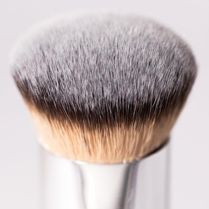 Actual product image Veralab Foundation Brush (Foundation)
