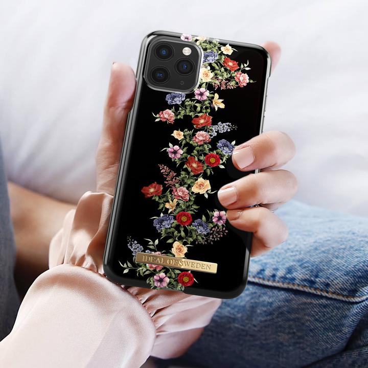 Image du produit iDeal Of Sweden Floral foncé (Apple iPhone 11 Pro Max)
