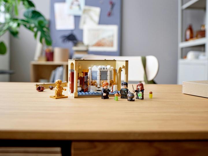 Produktbild LEGO Hogwarts: Misslungener Vielsaft-Trank (76386, LEGO Harry Potter)
