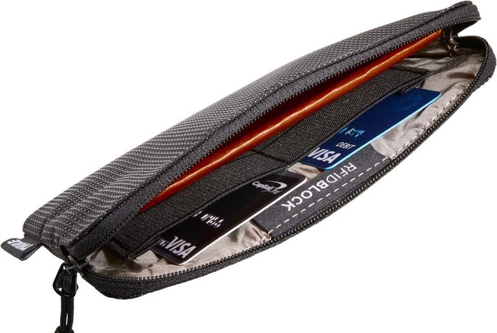 Actual product image Thule Crossover 2 (Document & Wallet)