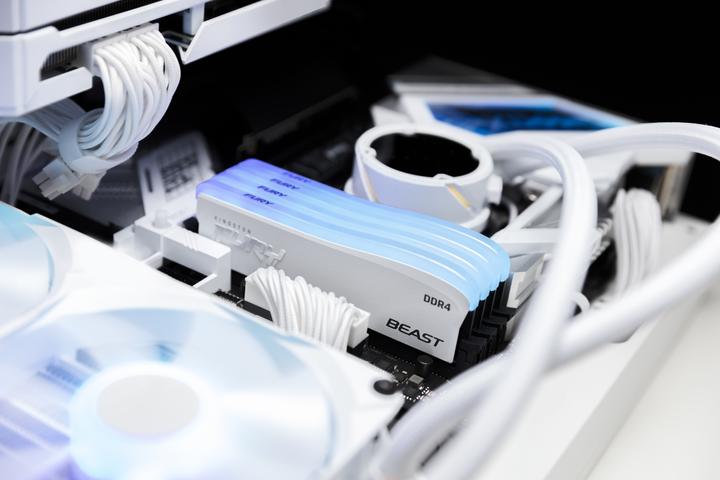 Produktbild Kingston FURY Beast RGB SE (1 x 8GB, 3600 MHz, DDR4-RAM, DIMM)