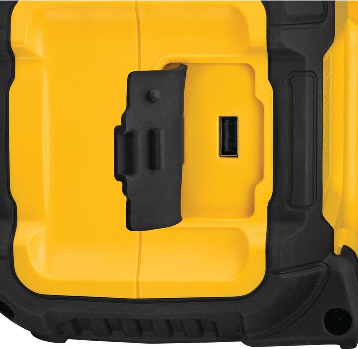 Actual product image DeWalt DCR011-XJ (10 h, Rechargeable battery operated)