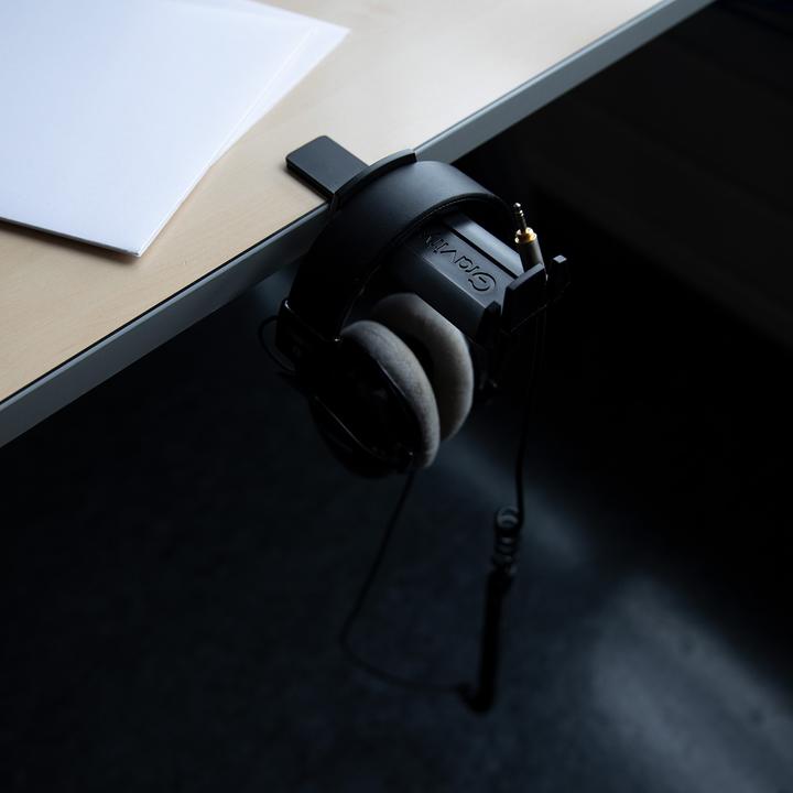 Actual product image Gravity HPHTC 01 Headphone holder