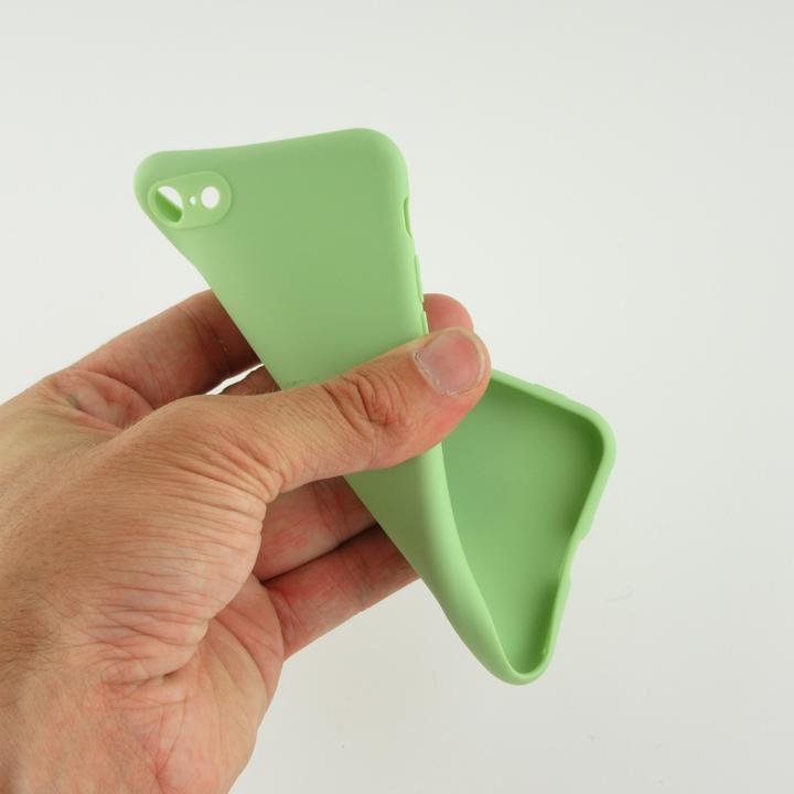 Image du produit PhoneLook Coque Silicone Mat Coeur vert clair (Apple iPhone 7 Plus)