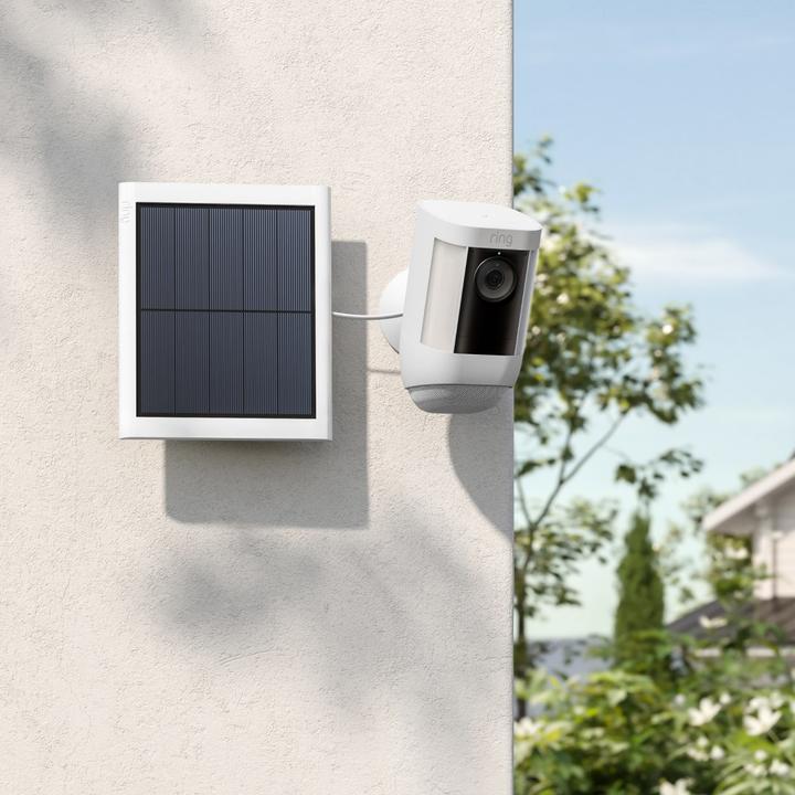 Actual product image Ring Solar Panel (USB-C) - White (4 W, 0.42 kg)
