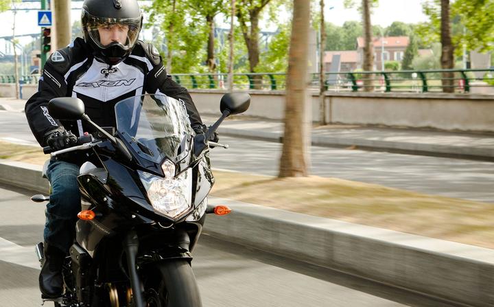 Actual product image Philips Vision Moto (H7)
