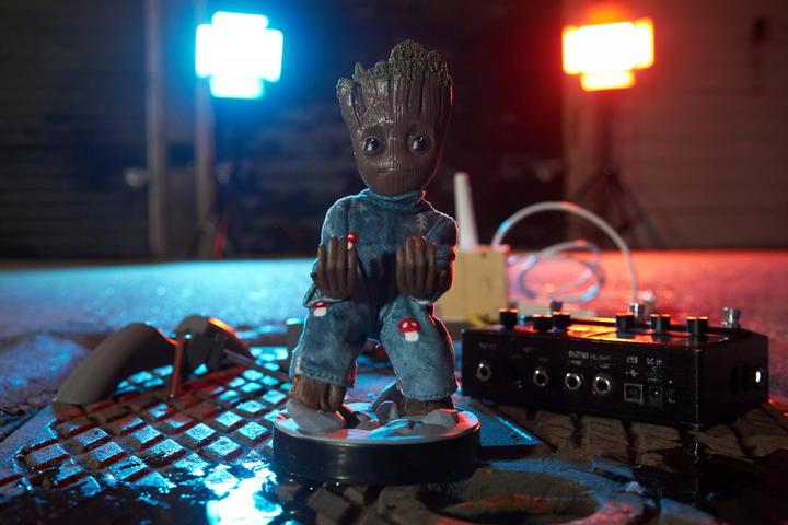 Image du produit NoName MARVEL - Groot Pyjama - Figurine 20cm - Support Manette & Portable (PS5)