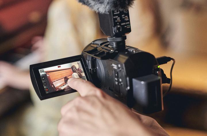 Image du produit Sony FDR AX43 4K - (EU) (8.29 Mpx, 25p, 20 x)