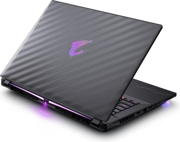 Actual product image Gigabyte Aorus Master 18 (18", Intel Core Ultra 9 275HX, 64 GB, 4000 GB, DE)