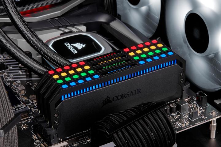 Produktbild Corsair Dominator Platinum RGB (4 x 16GB, 3600 MHz, DDR4-RAM, DIMM)