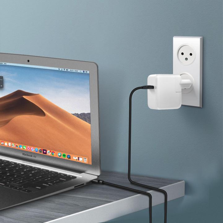 Actual product image Apple USB-C Power Adapter (30 W)
