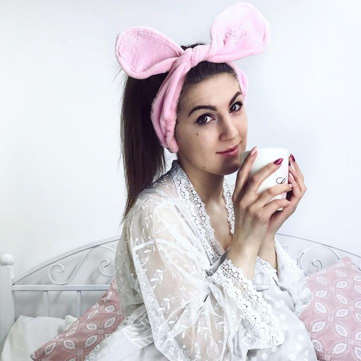 Actual product image Glov Bunny Ears headband