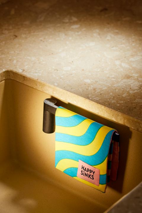Actual product image Happy Sinks Magnetic Dishcloth Holder