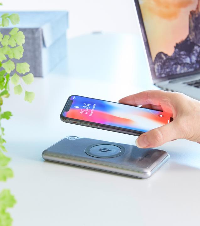 Actual product image Intenso Qi Powerbank (10000 mAh, 5 W, 37 Wh)