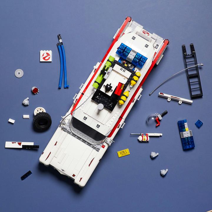 Actual product image LEGO Ghostbusters ECTO-1 (10274, LEGO Icons, LEGO Rare Sets)