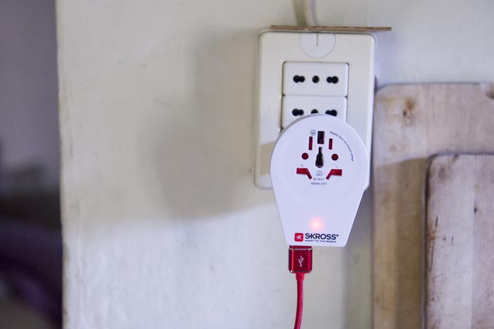 Produktbild Skross Länderreiseadapter für 3 verschiedene Steckerstandards