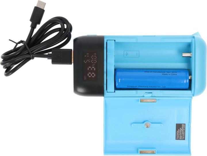 Actual product image Xtar PB2SL 2-way charger and power bank, for Li-ion batteries, with display (Chargers without battery)