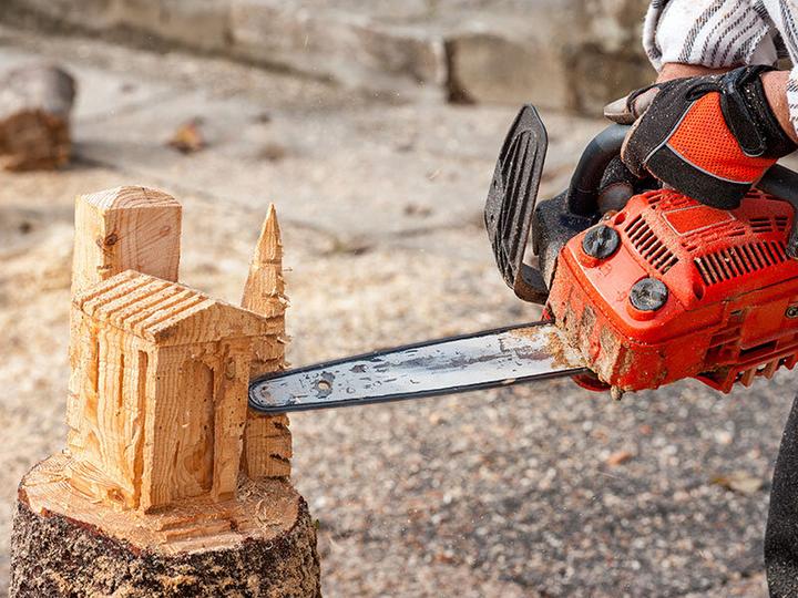 Produktbild Smartbox Kunst aus Holz: Schnitzen mit der Elektrosäge nahe Karlsruhe (1 Pers.)