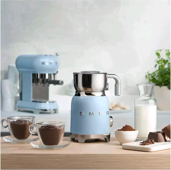Actual product image Smeg 50's Retro Style (60 cl)
