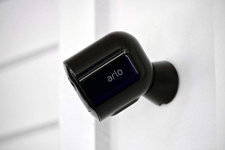 Produktbild Arlo Pro 3 VMS4440B 4er Set (2560 x 1440 Pixels)