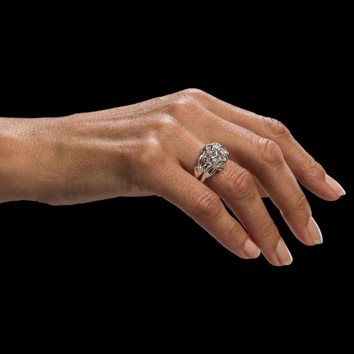 Image du produit Weta Workshop Le Seigneur des Anneaux bague de Galadriel Nenya (argent sterling) Taille 9.75 (950 Platine)