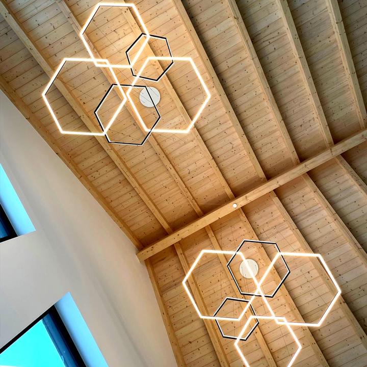 Produktbild s.luce Hexa eckige LED-Pendelleuchte Esstisch Direkt oder Indirekt (3100 lm)