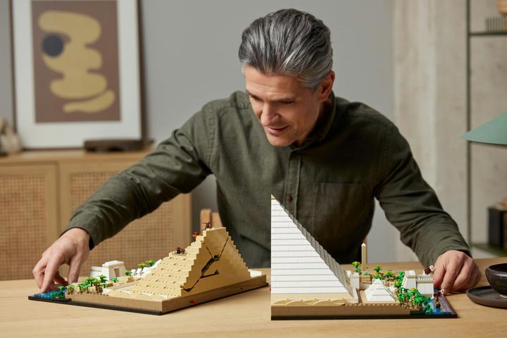 Actual product image LEGO Great Pyramid of Giza (21058, LEGO Architecture)