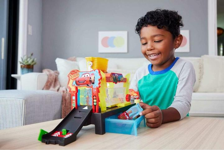 Productafbeelding Disney Pixar Cars Color Changers Lightning McQueen Autowaschanlage