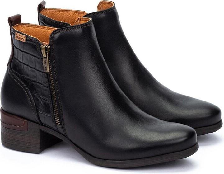 Actual product image Pikolinos Malaga (41)