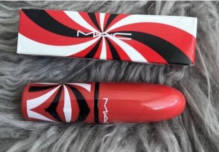 Actual product image MAC Cosmetics Lipstick Hypnotizing Holiday (For My Next Trick)