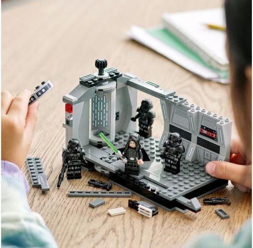 Actual product image LEGO Dark Trooper Attack (75324, LEGO Star Wars)
