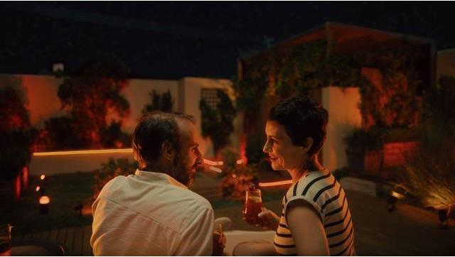 Actual product image Philips Hue Outdoor Extension (RGBW, 200 cm, Outdoor)