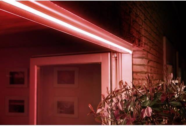 Actual product image Philips Hue Outdoor Extension (RGBW, 200 cm, Outdoor)