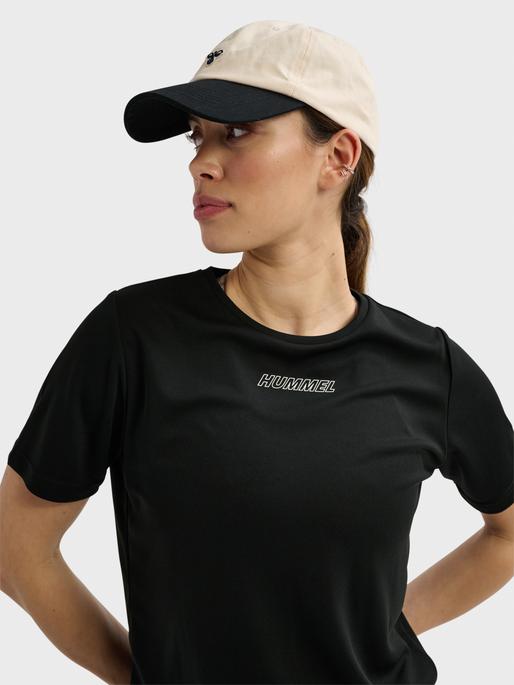 Actual product image hummel hmlTE TOLA T-SHIRT (M)