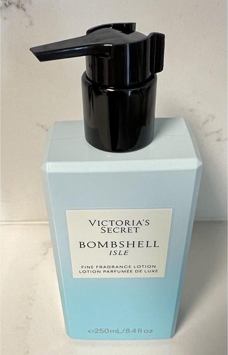 Actual product image Victoria's Secret Bombshell Isle (Body lotion, 250 ml)