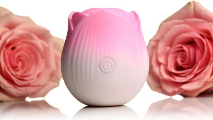 Produktbild Frisky BLOOMGASM Pulsing Petals Stimulator Pulsierende RosenVibrator Rosa